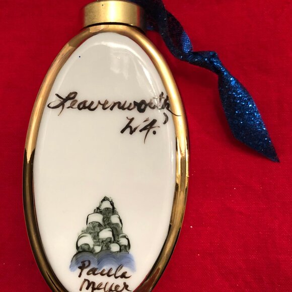 Paula Meyer Ornament - Picture 2 of 2
